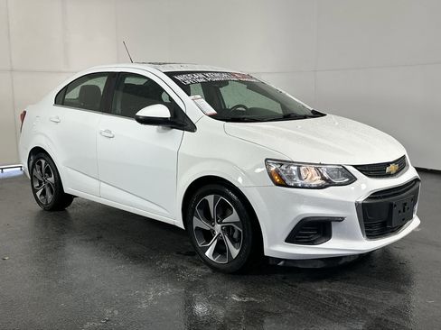 Used 2020 Chevrolet Sonic Premier image 2