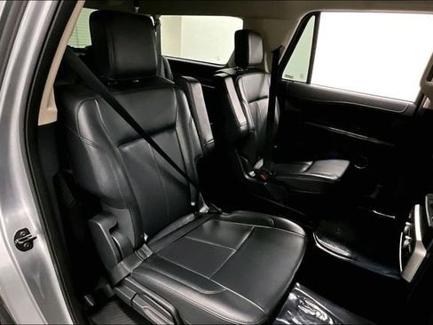 Used 2024 Ford Expedition Max XLT image 25