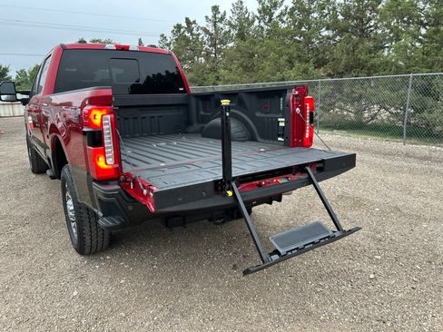 Used 2024 Ford F250 King Ranch AWD/4WD image 7