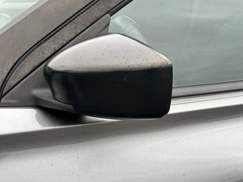 Used 2018 Nissan Kicks S image 48