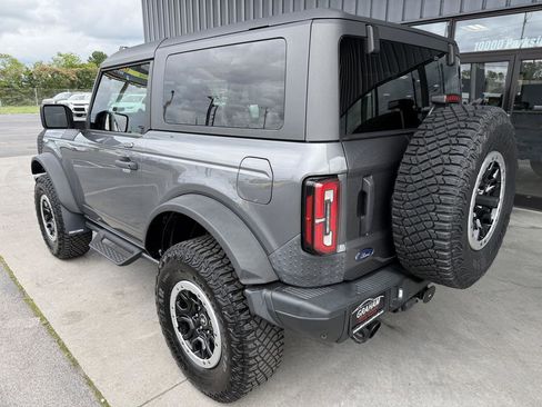 Used 2023 Ford Bronco Badlands w/ Sasquatch Package AWD/4WD image 10