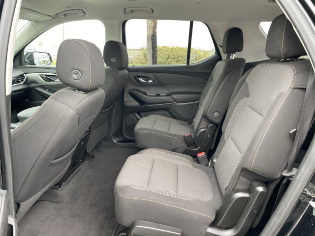 Used 2020 Chevrolet Traverse LT FWD image 24
