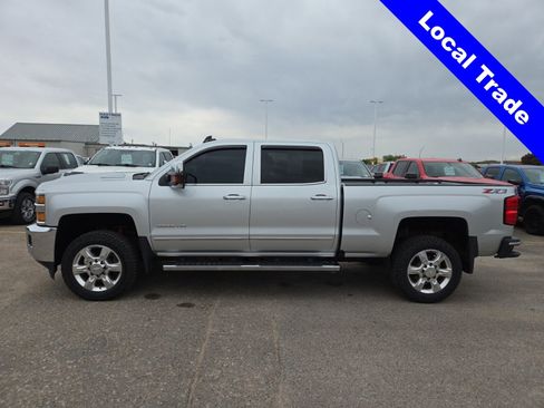 Used 2019 Chevrolet Silverado 2500 LTZ w/ Duramax Plus Package AWD/4WD image 2