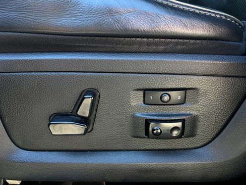 Used 2018 RAM 3500 Laramie Longhorn w/ Max Tow Package image 32