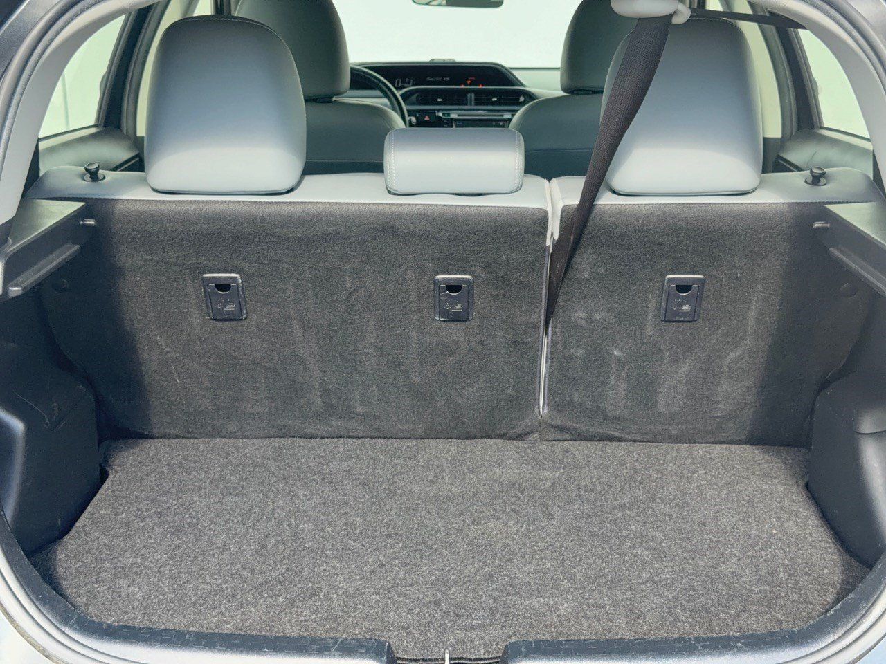 Used 2016 Toyota Prius C Four FWD image 28