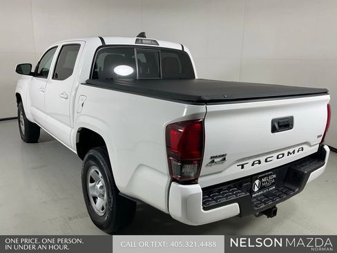 Used 2022 Toyota Tacoma SR AWD/4WD image 7