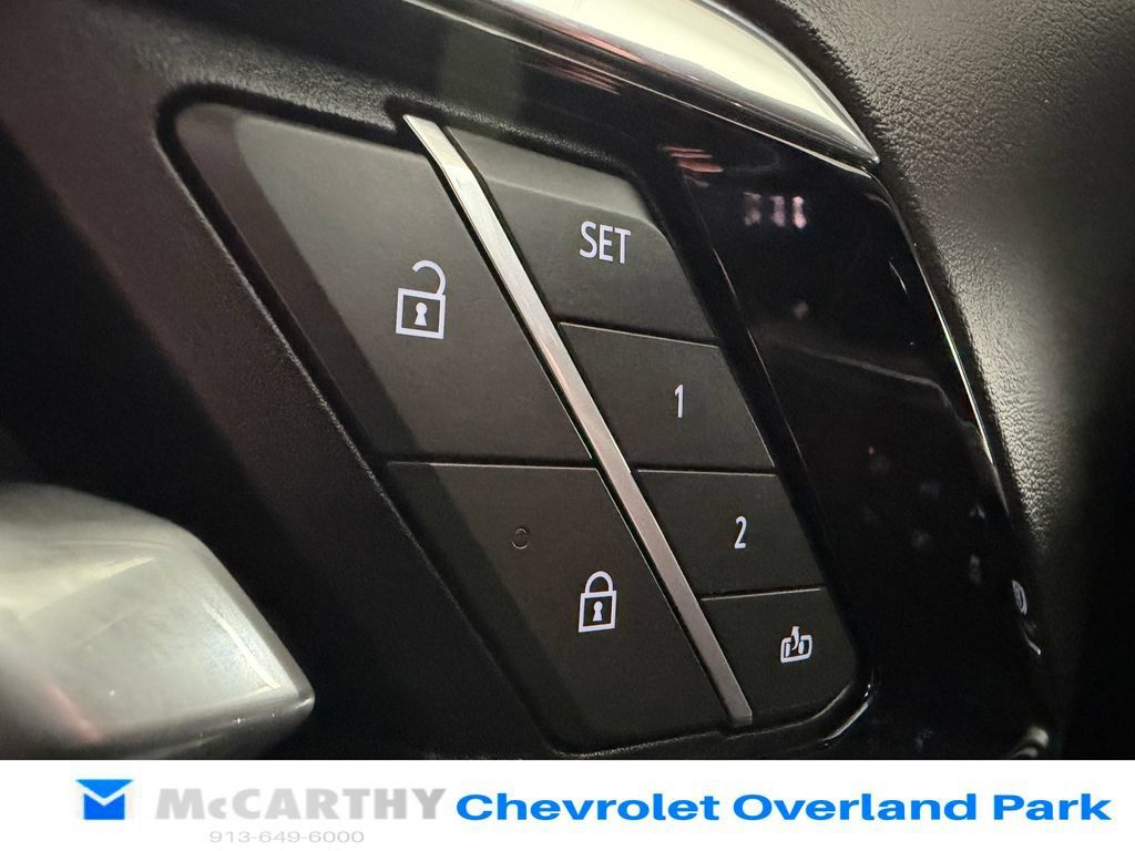 Used 2025 Chevrolet Tahoe LT AWD/4WD image 18