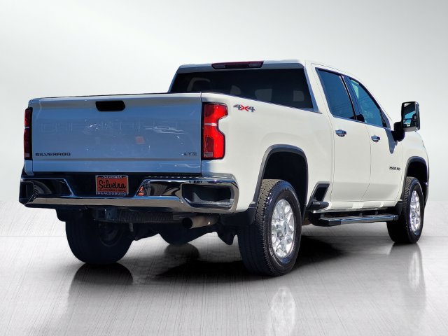 Used 2025 Chevrolet Silverado 2500 LTZ AWD/4WD image 4
