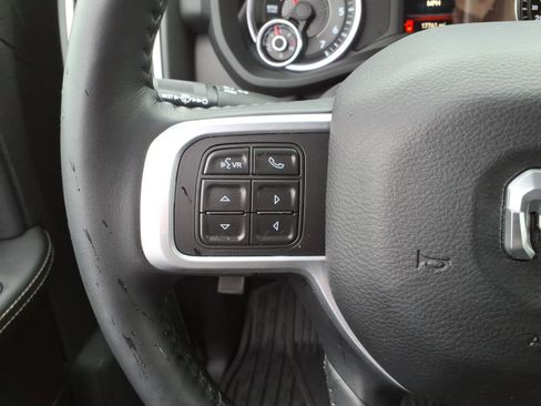 Used 2020 RAM 2500 Big Horn w/ Night Edition AWD/4WD image 18