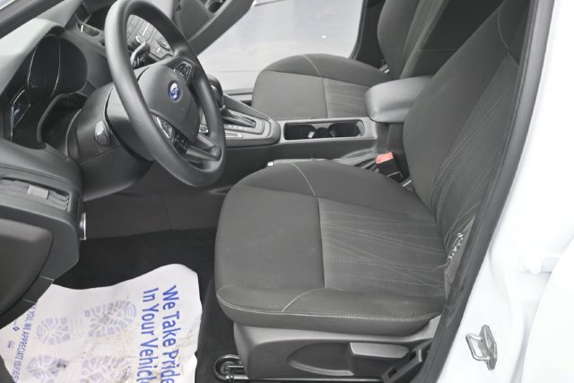 Used 2017 Ford Focus SE FWD image 18
