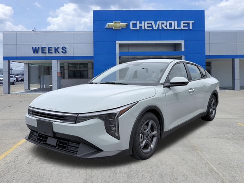 Used 2025 Kia K4 FWD image 1