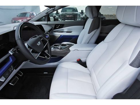 New 2027 Cadillac Optiq Luxury AWD/4WD image 6