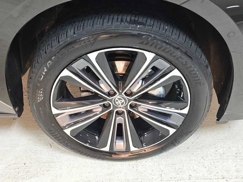 Used 2024 Mercedes-Benz Sprinter 2500 image 39