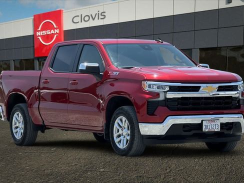 Used 2024 Chevrolet Silverado 1500 LT w/ Z71 Off-Road Package AWD/4WD image 10