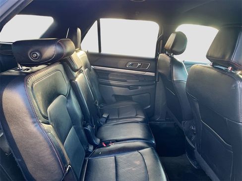 Used 2016 Ford Explorer Sport image 28