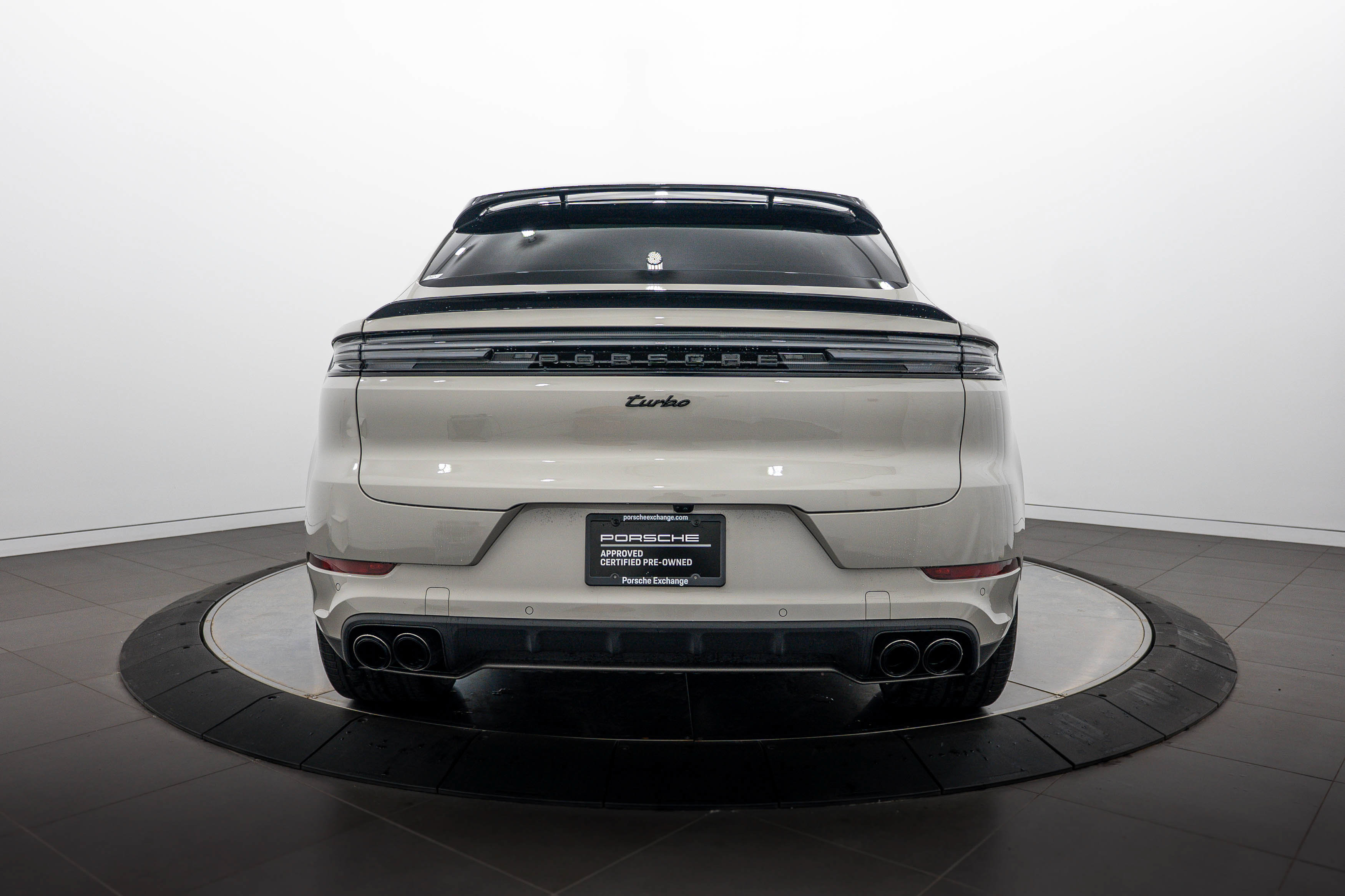 Certified 2025 Porsche Cayenne Turbo AWD/4WD image 6