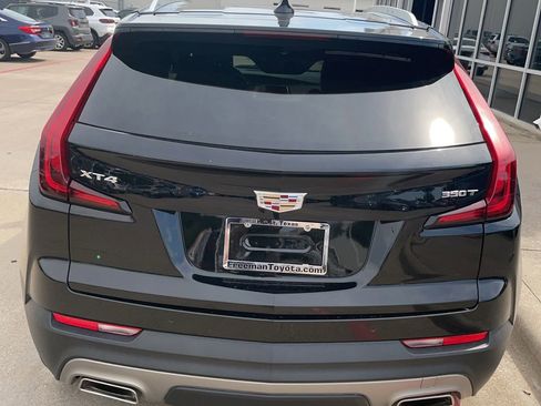 Used 2023 Cadillac XT4 Premium Luxury FWD image 9