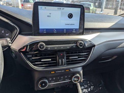 Used 2020 Ford Escape SE FWD image 22