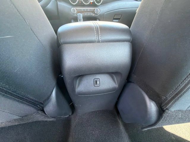 Used 2025 Nissan Sentra SV FWD image 16