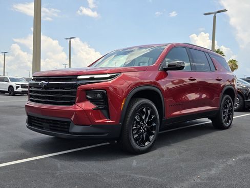 New 2026 Chevrolet Traverse LT w/ Midnight/Sport Edition FWD image 2
