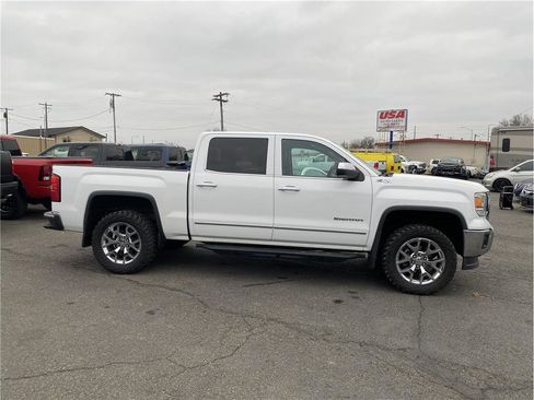 Used 2014 GMC Sierra 1500 SLT w/ Driver Alert Package image 4