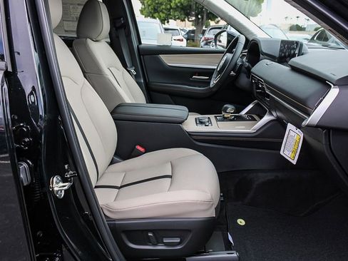 New 2026 MAZDA CX-90 Plug-In Hybrid w/Premium Sport AWD/4WD image 18