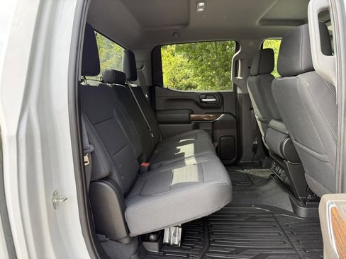 Certified 2021 GMC Sierra 1500 SLE image 24