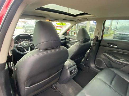 Used 2019 Nissan Altima 2.5 Platinum image 17