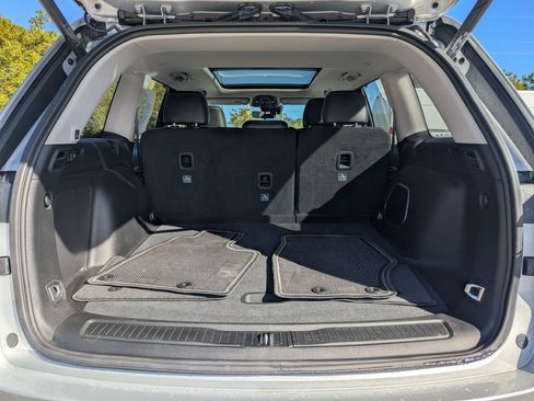 Used 2022 Jeep Grand Cherokee Limited 4xe w/ Luxury Tech Group II image 15