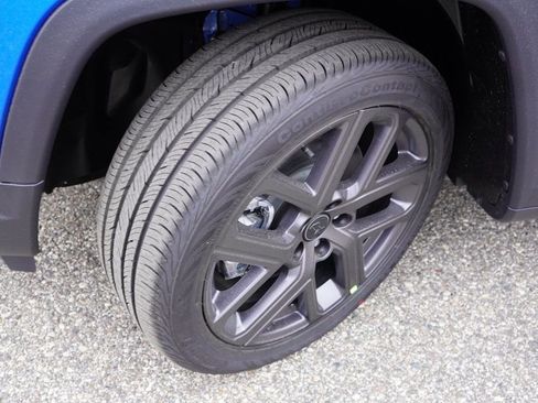 New 2026 Jeep Compass Limited image 9