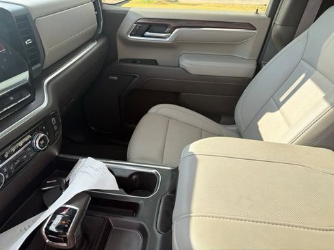 Used 2025 GMC Sierra 1500 SLT w/ SLT Premium Plus Package AWD/4WD image 23