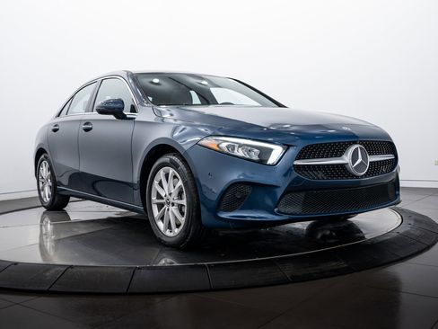 Used 2019 Mercedes-Benz A 220 4MATIC image 2