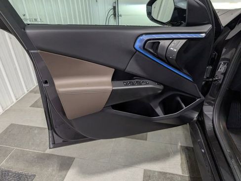 Used 2025 BMW X3 xDrive30i w/ M Sport Package image 12