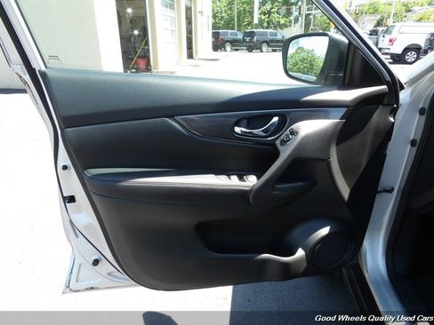 Used 2015 Nissan Rogue SL AWD/4WD image 15