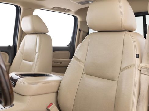 Used 2013 GMC Sierra 2500 Denali w/ Suspension Package, Off-Road image 26