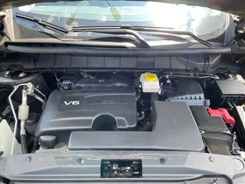 Certified 2024 Nissan Pathfinder Platinum w/ Cargo Package FWD image 29