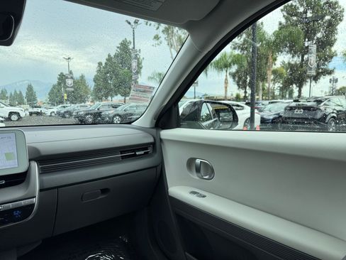 Used 2024 Hyundai Ioniq 5 SEL AWD/4WD image 21