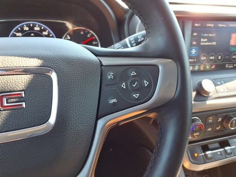 Used 2023 GMC Acadia AT4 w/ Technology Package AWD/4WD image 31