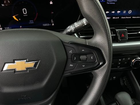 Used 2025 Chevrolet TrailBlazer LT image 30