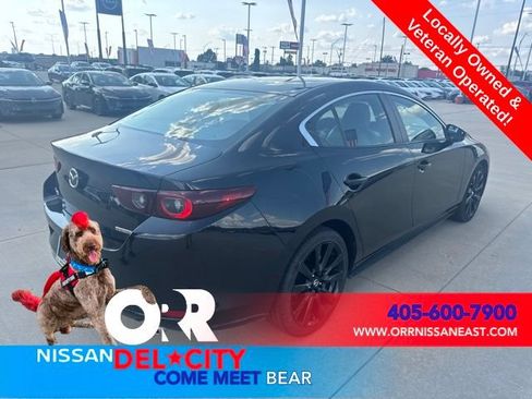 Used 2024 MAZDA MAZDA3 s FWD image 5