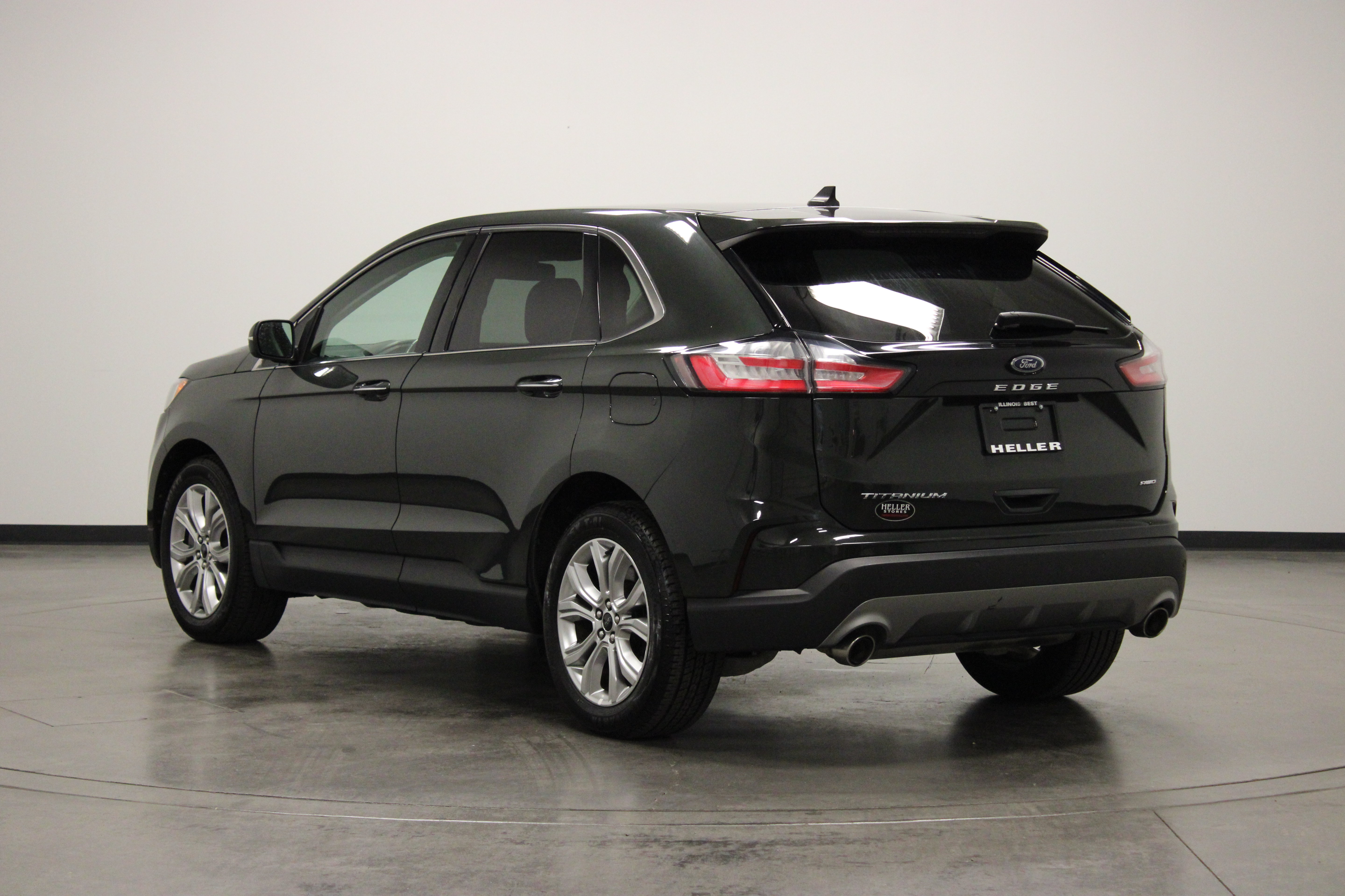 Used 2024 Ford Edge Titanium AWD/4WD image 6