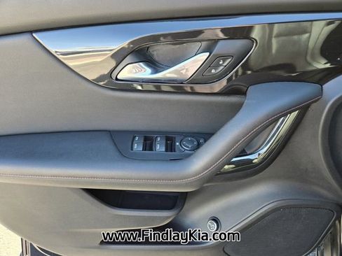 Used 2020 Chevrolet Blazer RS w/ LPO, Floor Liner Package FWD image 22