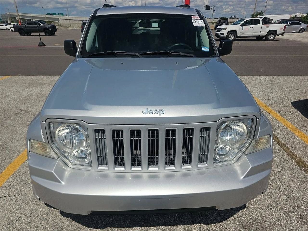 Used 2012 Jeep Liberty Sport RWD image 2