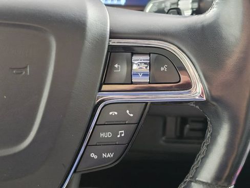 Certified 2021 Lincoln Navigator Reserve w/ Luxury Package AWD/4WD image 38
