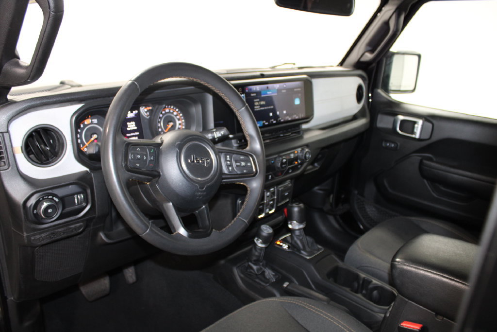 Used 2024 Jeep Wrangler Unlimited Sport AWD/4WD image 22