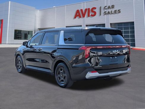 Used 2025 Kia Carnival LXS image 9