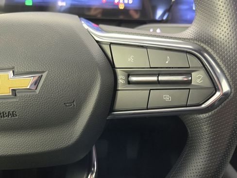 New 2026 Chevrolet Equinox EV LT image 30