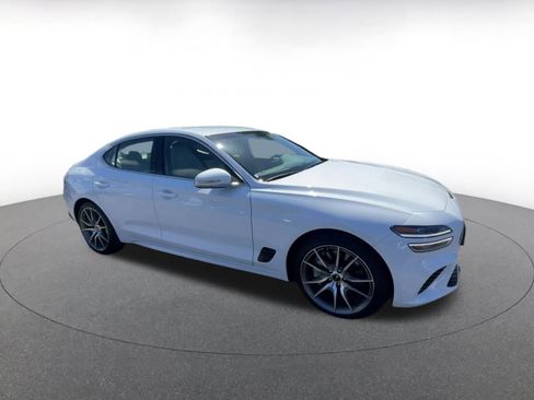 Used 2025 Genesis G70 2.5T image 2