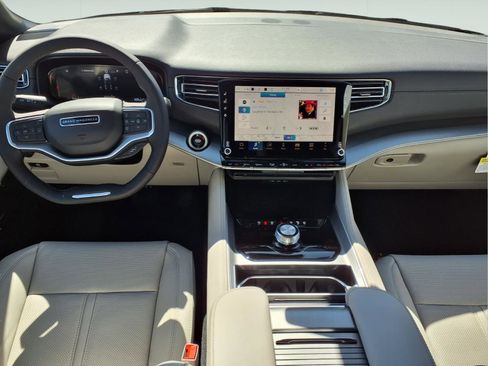New 2026 Jeep Grand Wagoneer 2WD w/ Premium Group I image 8