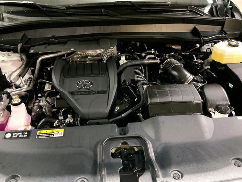 Used 2025 Toyota Grand Highlander AWD Hybrid image 32